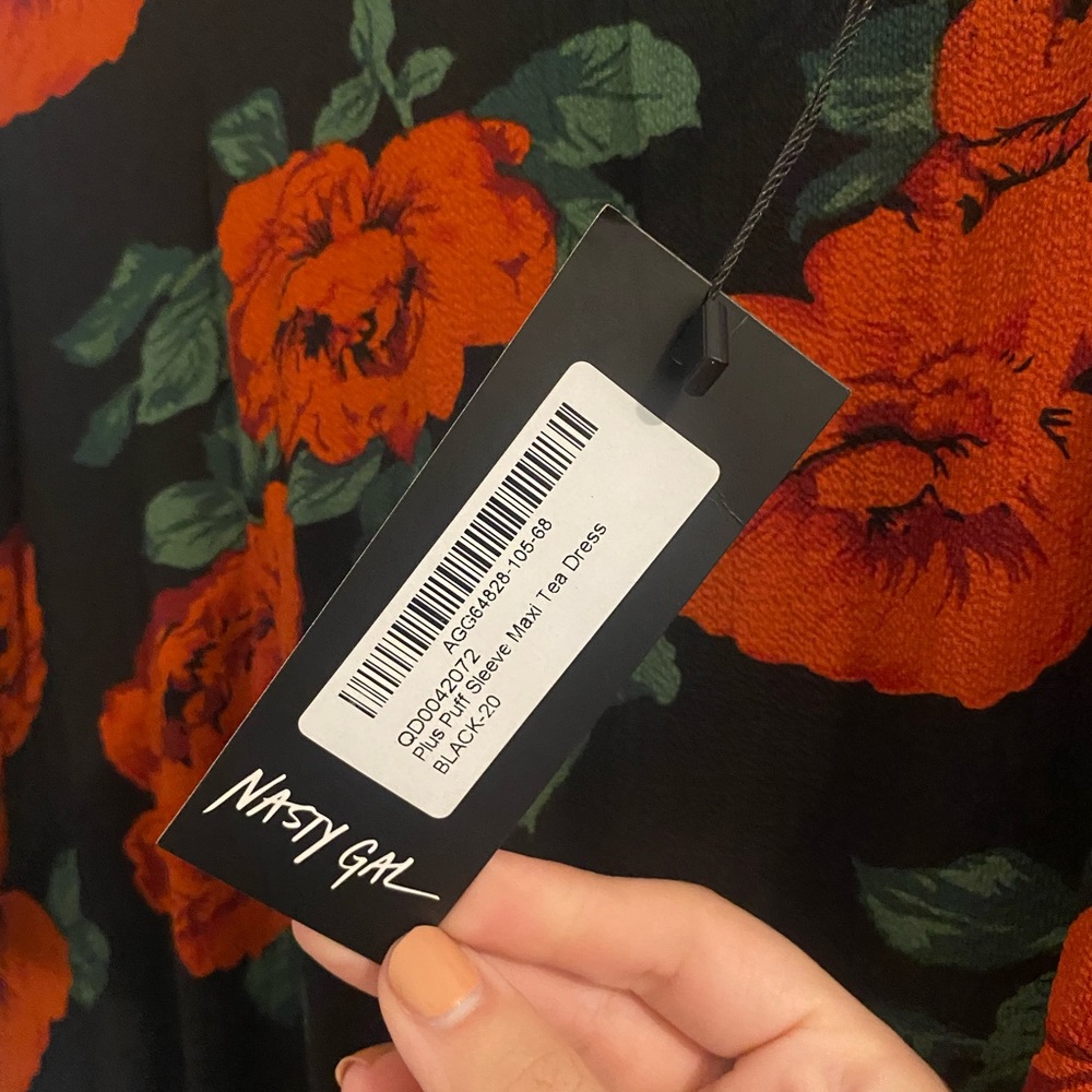 NWT NASTY GAL DRESS - Picture 4 of 5